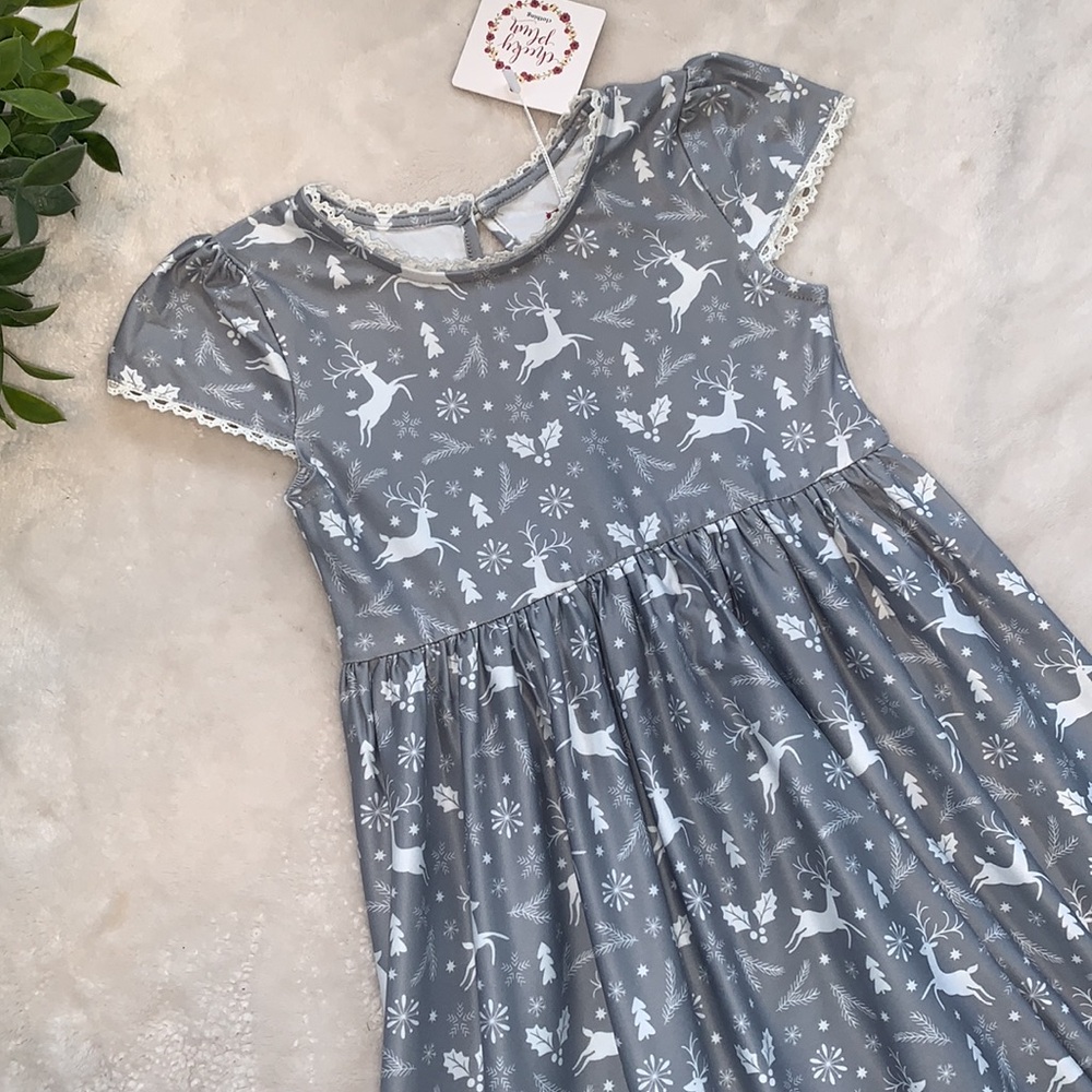 NWT Cheeky Plum 3T Loungewear Gown Reindeer Games Holiday - Picture 4 of 12
